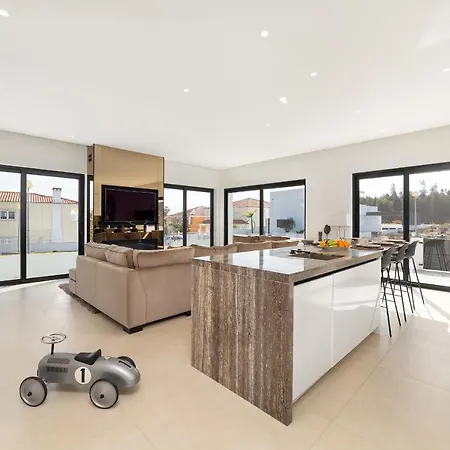 Villa Floresta - By Sch São Martinho do Porto